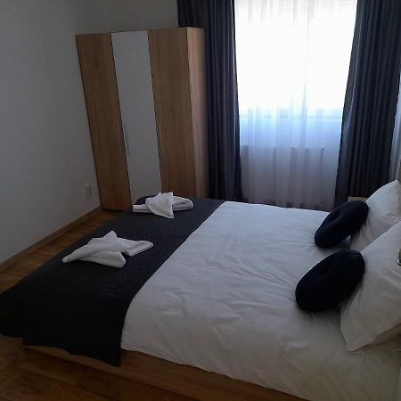 Pensiunea Eden House Craiova Exterior photo